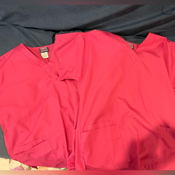 Scrub top - Picture 2 of 2